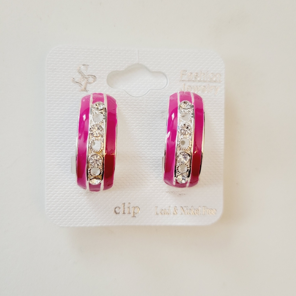 🐢 Silver clip on earrings with faux diamonds